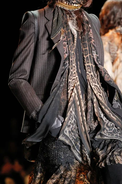 Look 66
